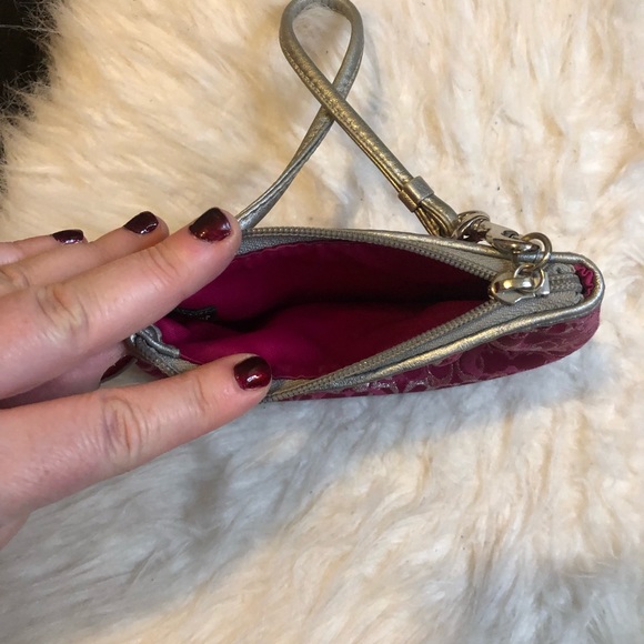 Coach small wristlet - Picture 3 of 3